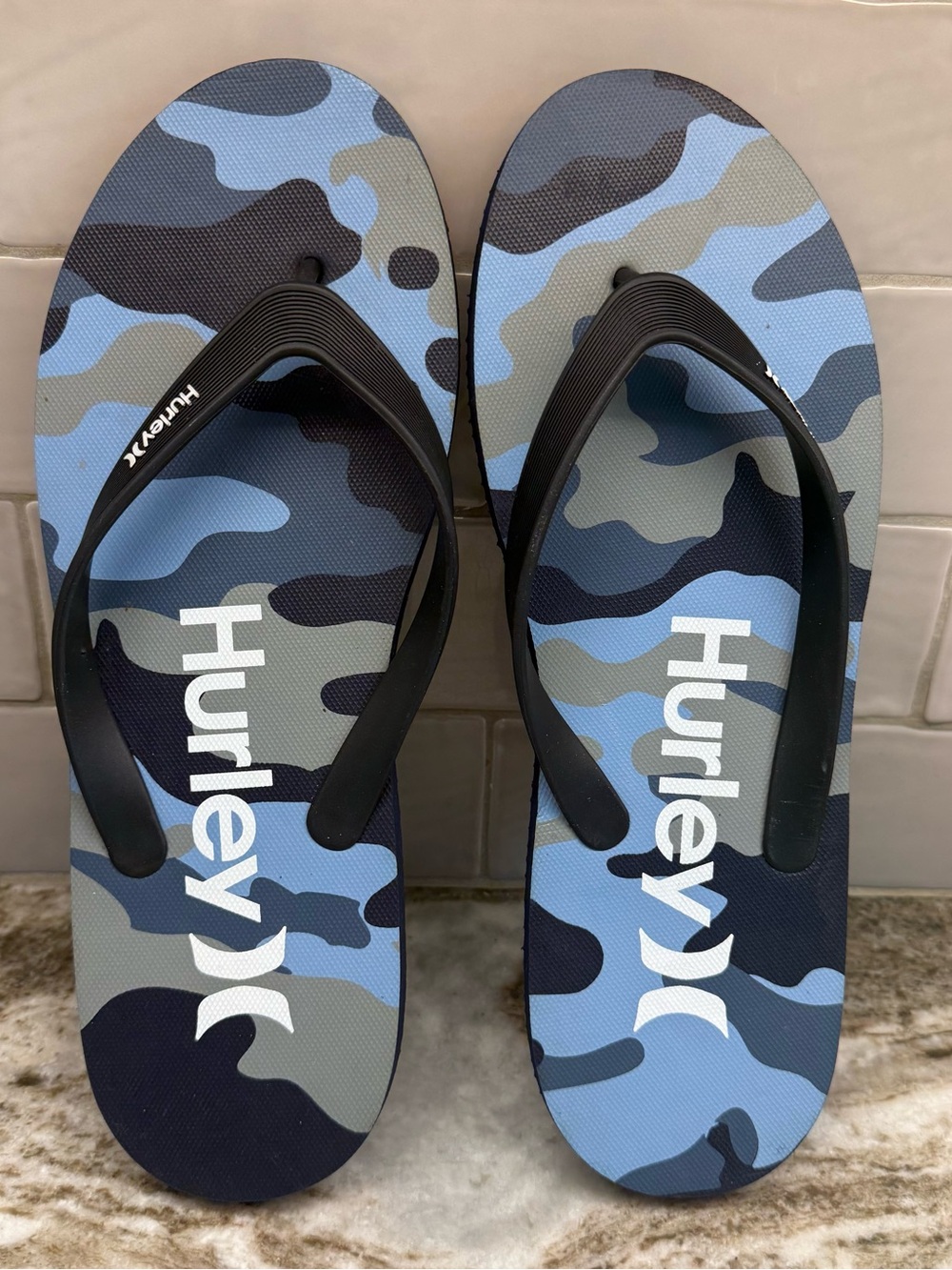 Hurley Men's One and Only Blue Black Camo Print Flip-Flops Size 12